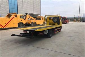 清远非事故拖车