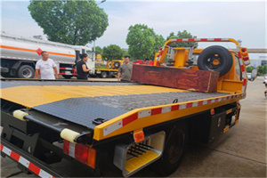 清远附近拖车电话号码服务