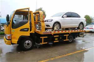 清远附近拖车救援24小时服务热线